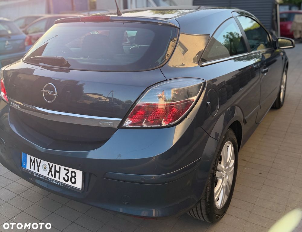 Opel Astra 1.6 Edition 111 Jahre - 4