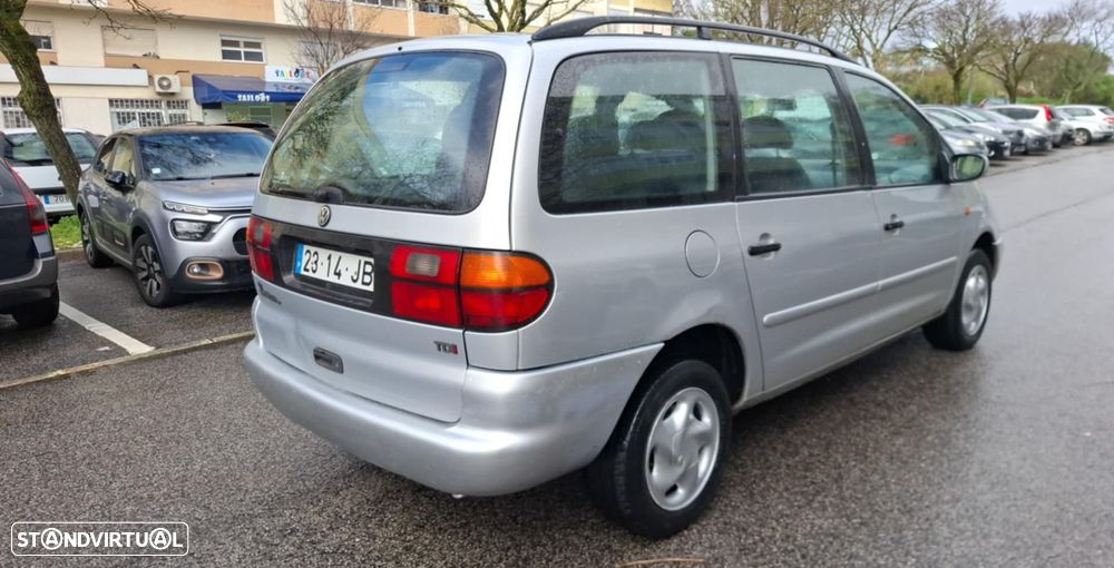 VW Sharan 1.9 TDi Confortline 7L - 5