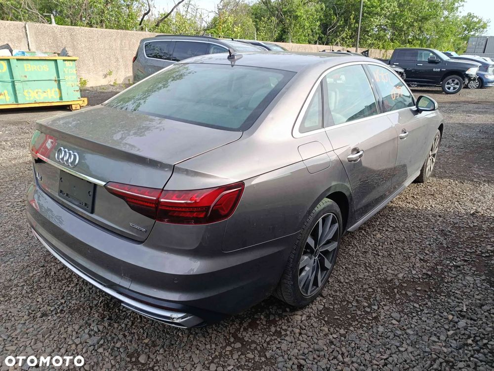 Audi A4 Limousine 40 TFSI quattro S tronic - 32