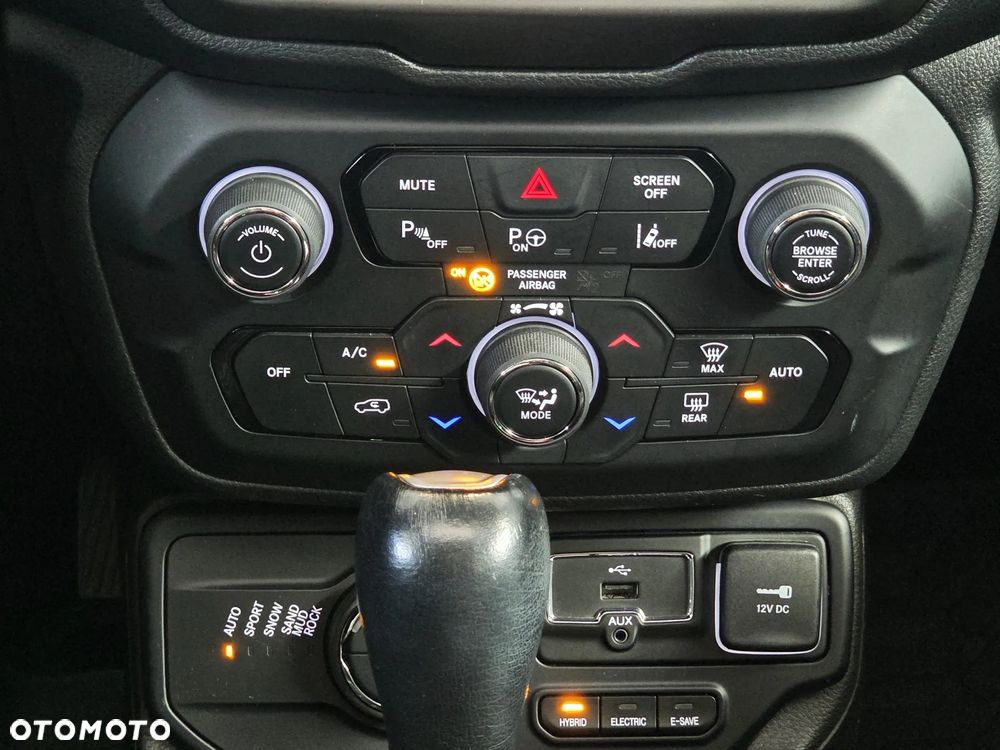 Jeep Renegade - 25