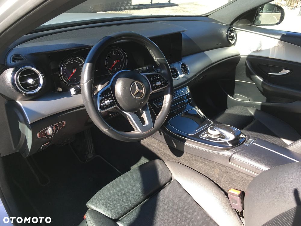 Mercedes-Benz Klasa E 220 d 9G-TRONIC Avantgarde - 11