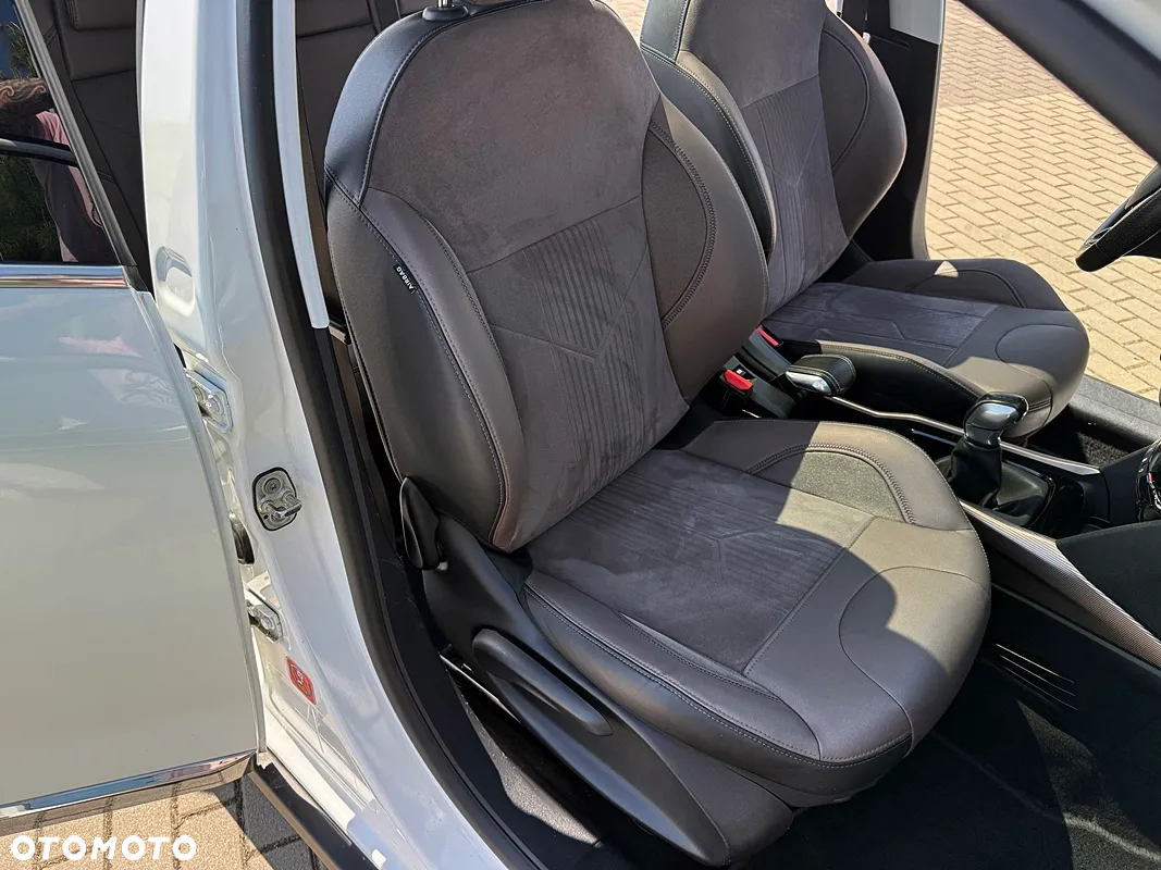 Peugeot 2008 120 VTI Allure - 33