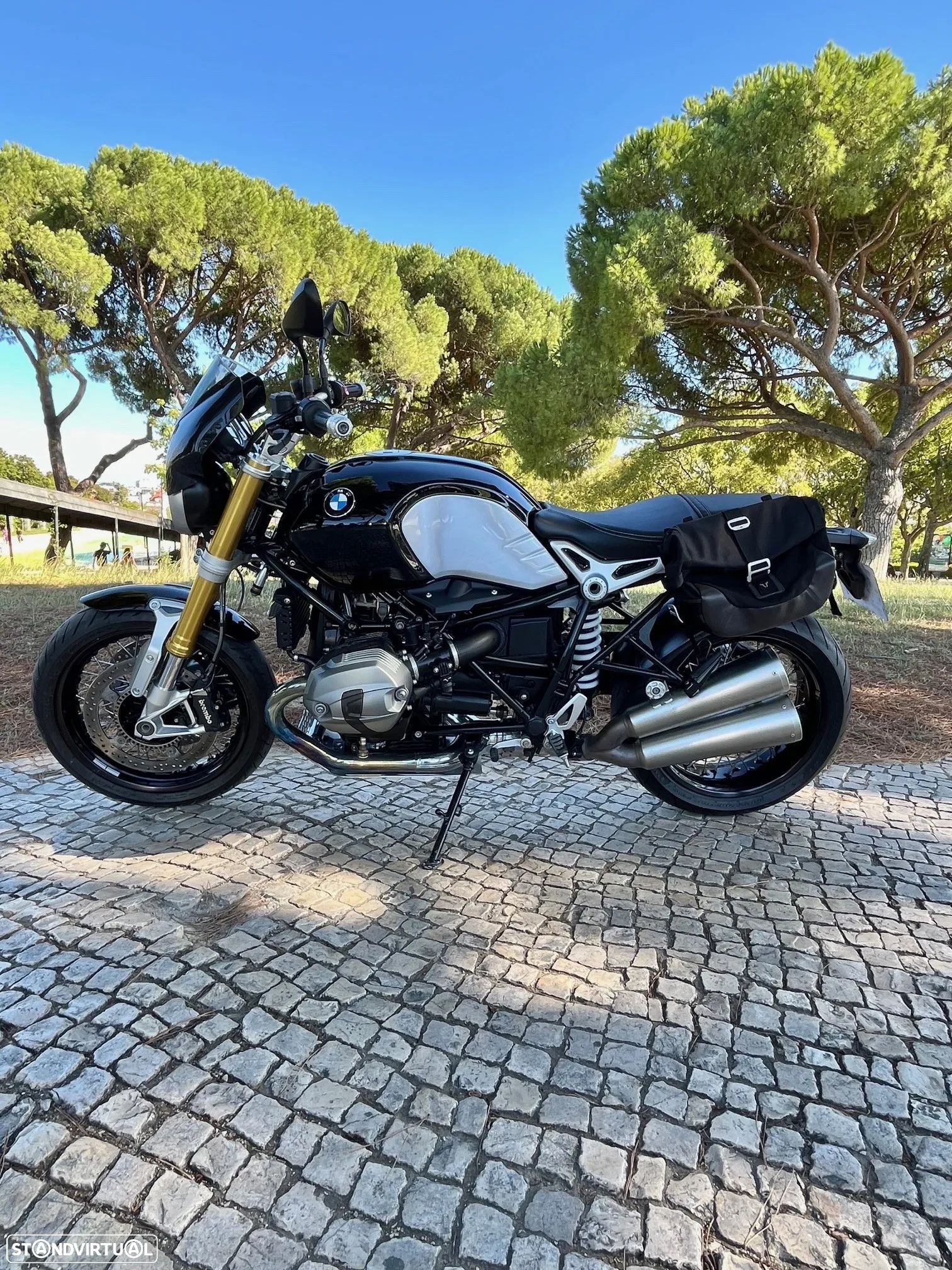 BMW R nineT - 1