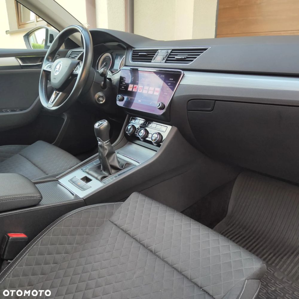 Skoda Superb 1.5 TSI ACT Style - 11