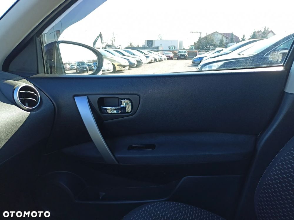 Nissan Qashqai - 15