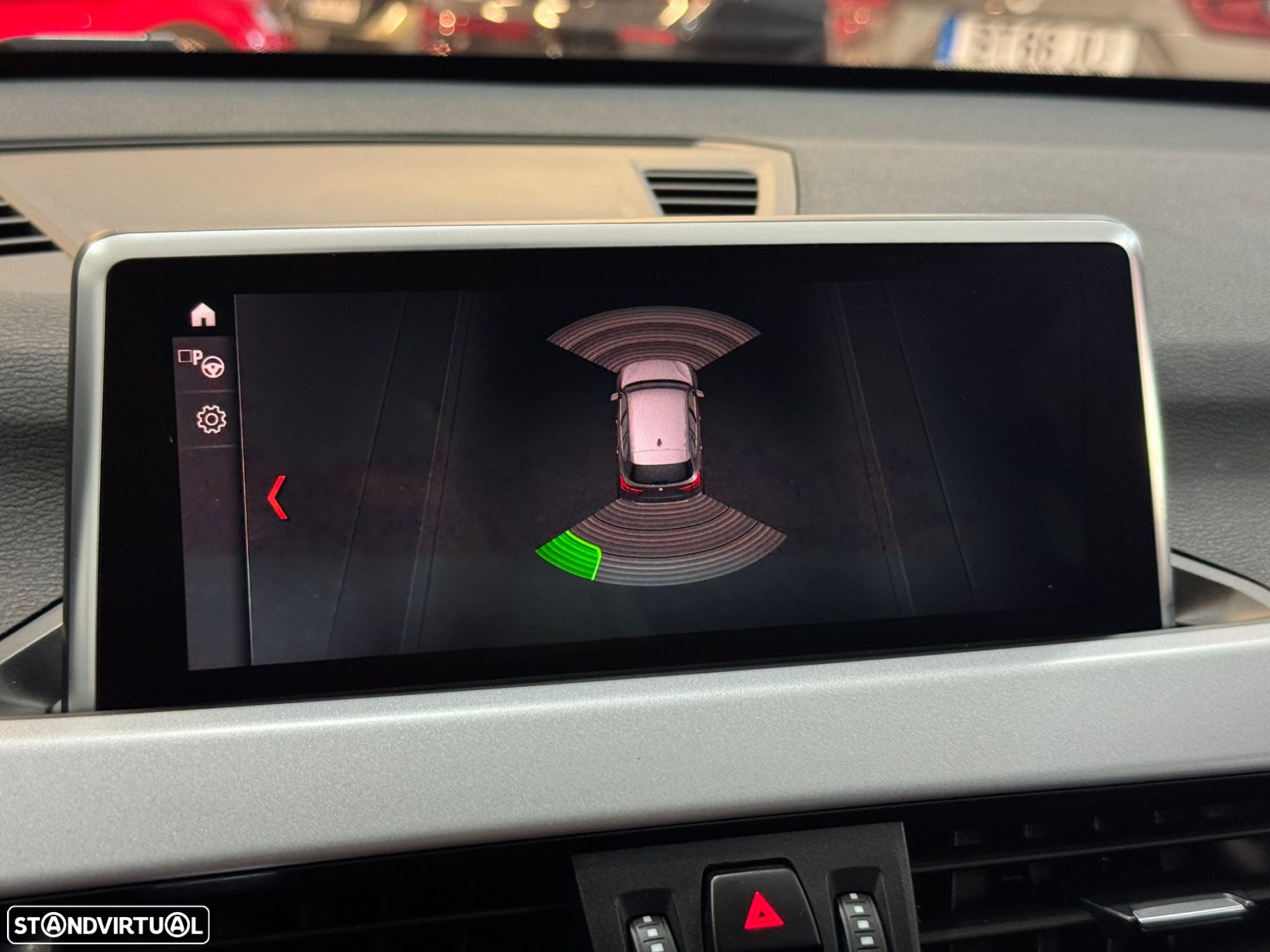 BMW X1 16 d sDrive Advantage - 32