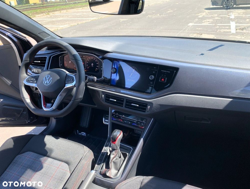 Volkswagen Polo - 10