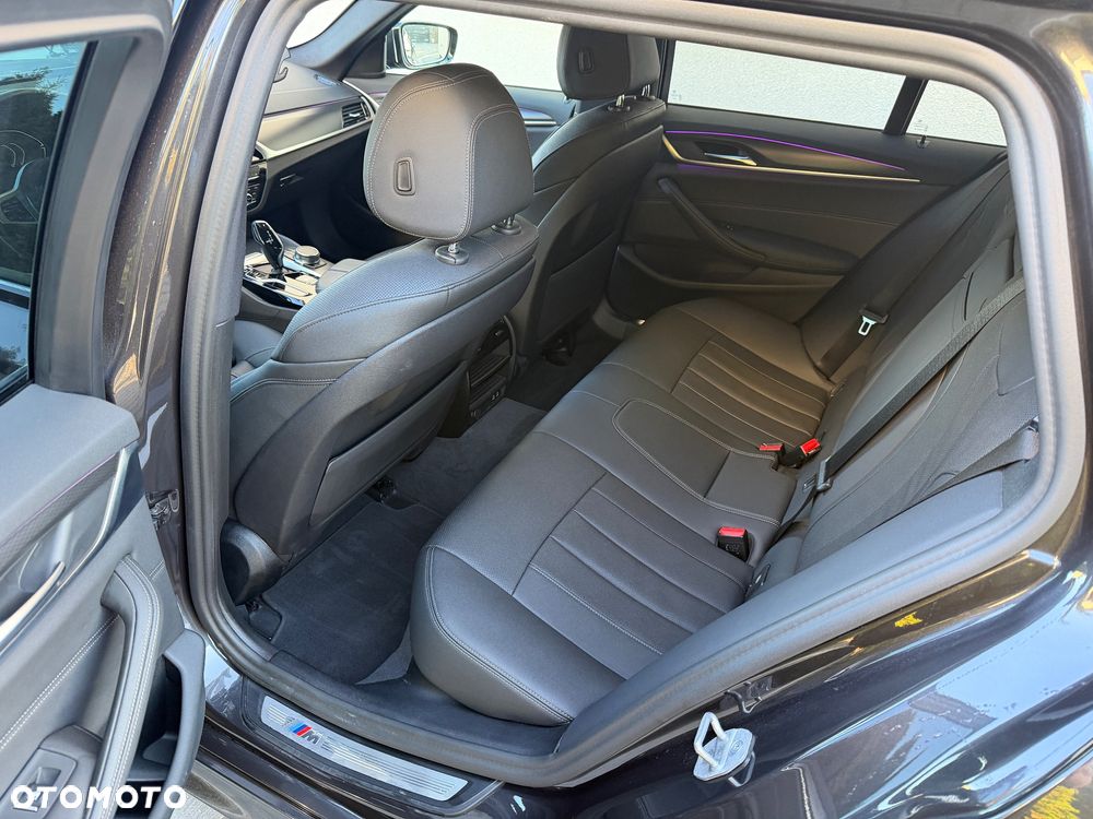BMW Seria 5 520d mHEV M Sport sport - 12