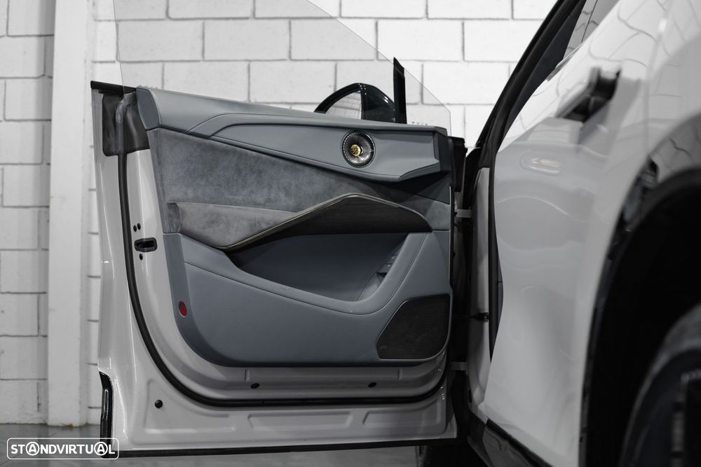 Lotus Eletre 600 Sport SE - 41