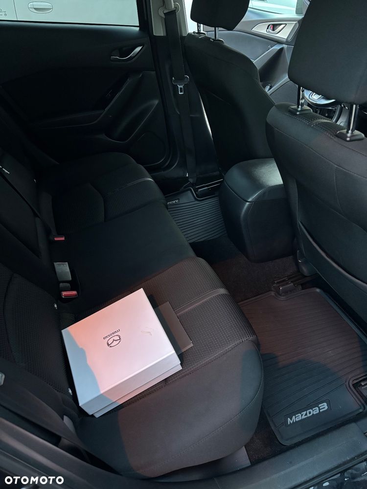 Mazda 3 - 9