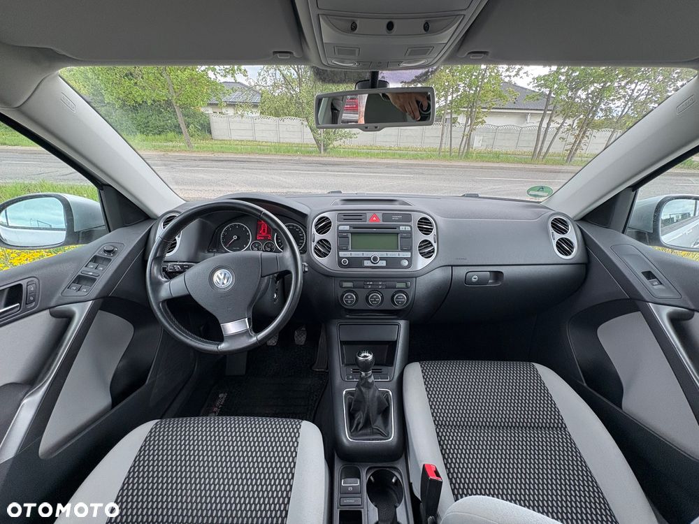 Volkswagen Tiguan - 13