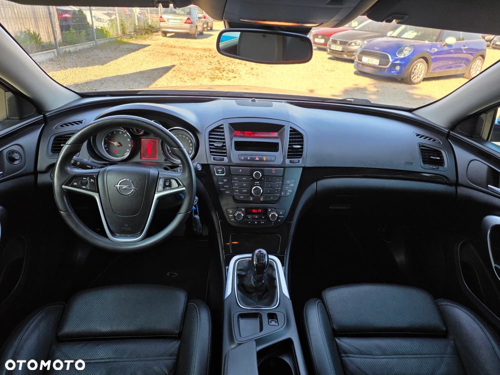 Opel Insignia 2.0 Turbo Cosmo - 11