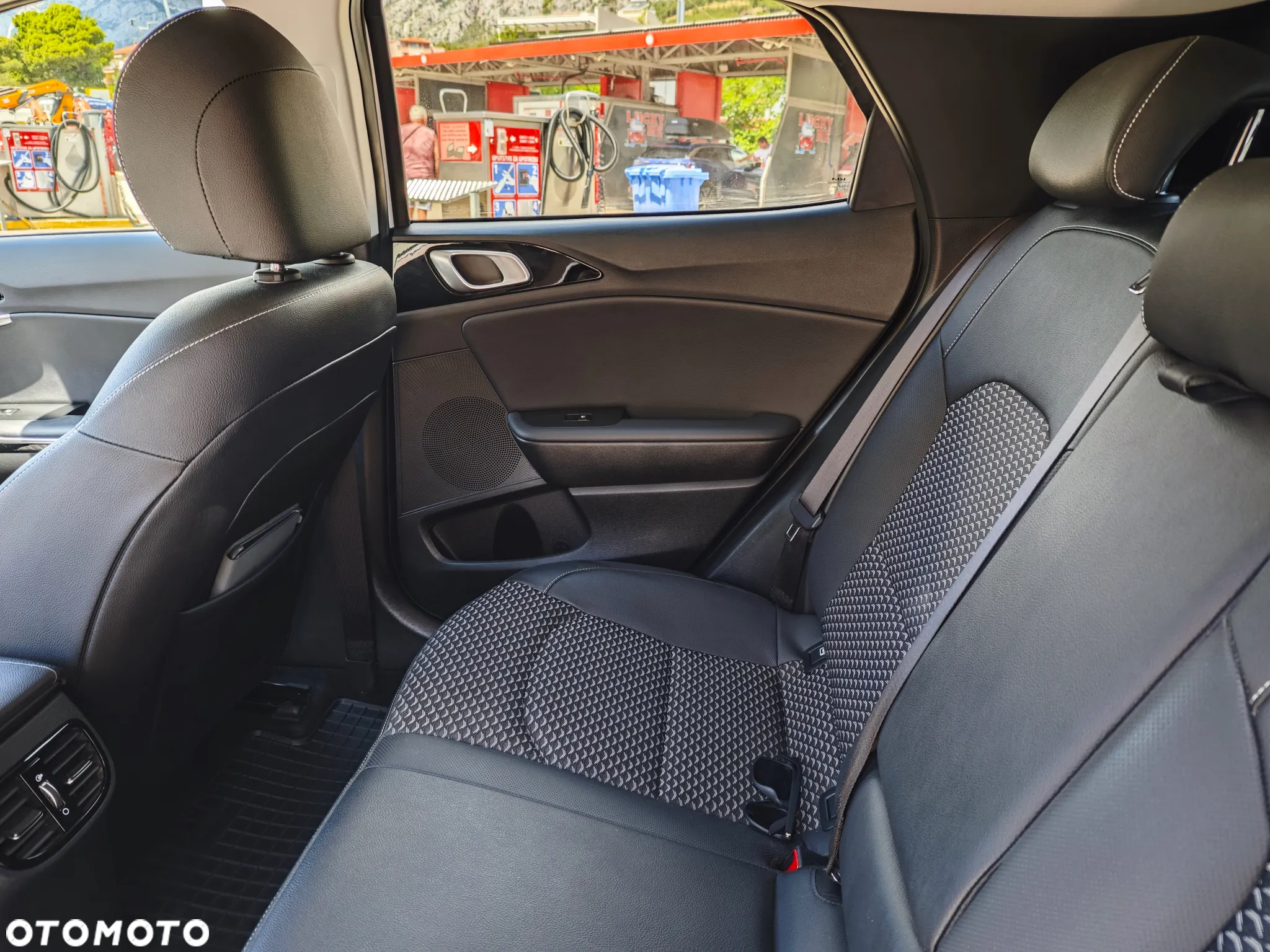 Kia XCeed 1.5 T-GDI Business Line DCT - 25
