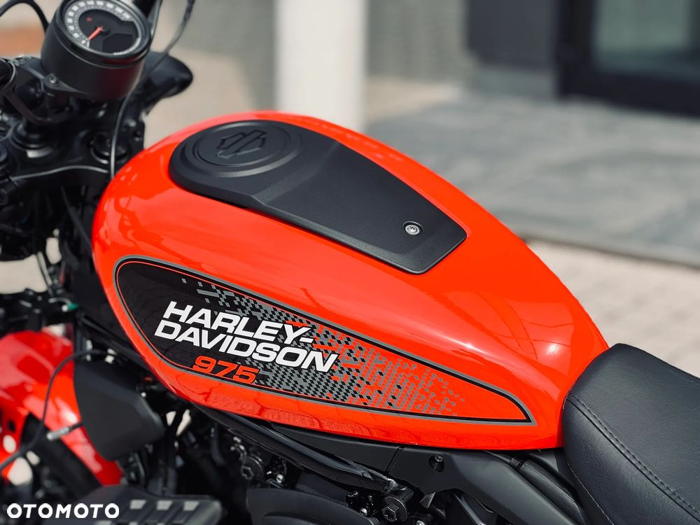 Harley-Davidson Sportster Nightster 975 - 20