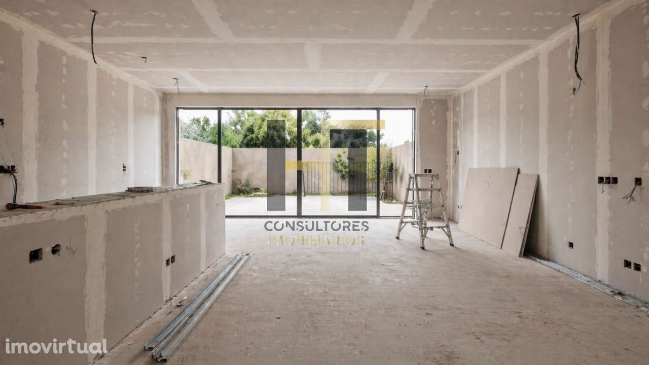 MORADIA | T3 | 3 SUÍTES | BOX 2 VIATURAS | 2 FRENTES | VARANDA - Grande imagem: 2/38