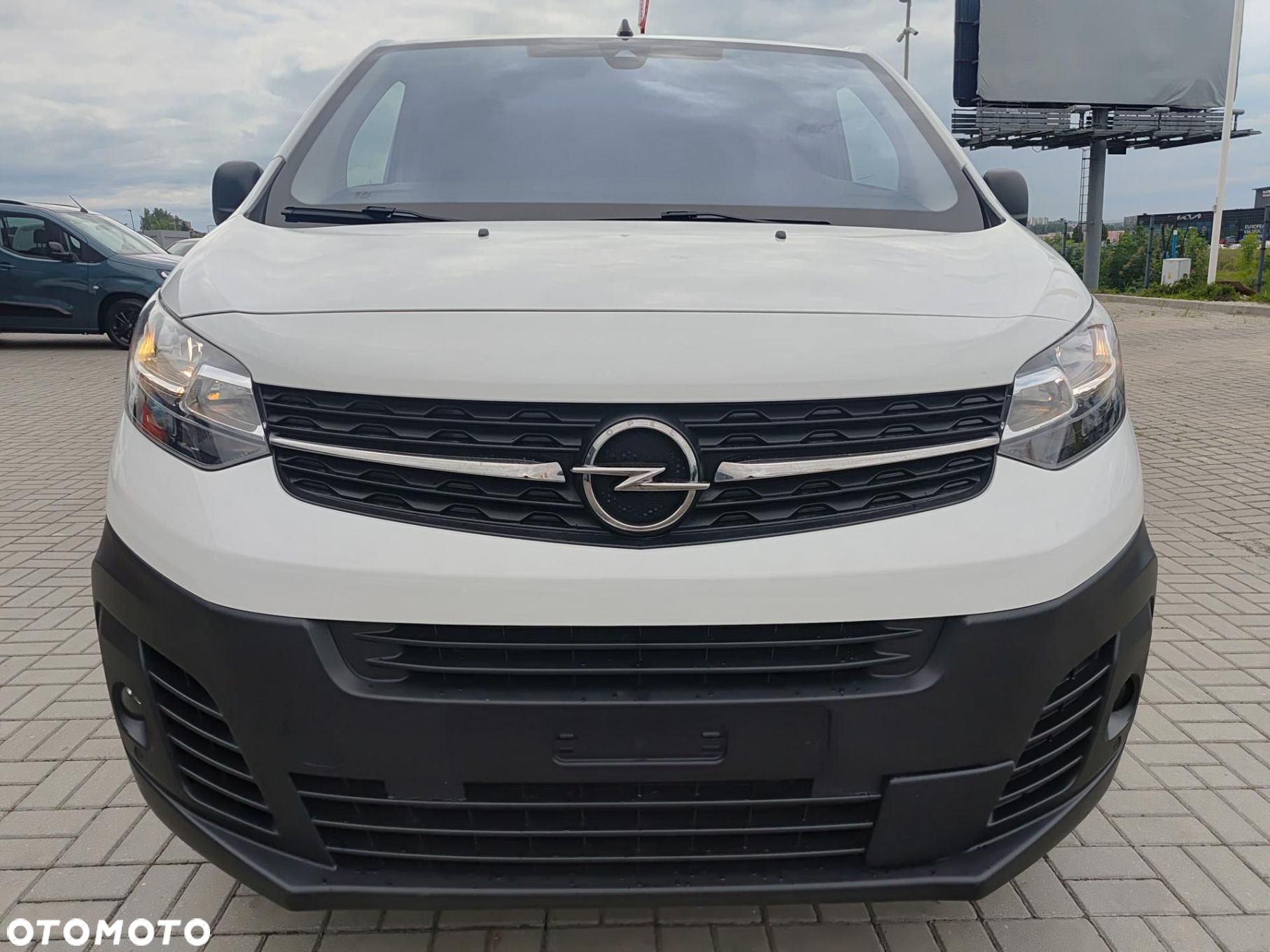 Opel Vivaro - 4