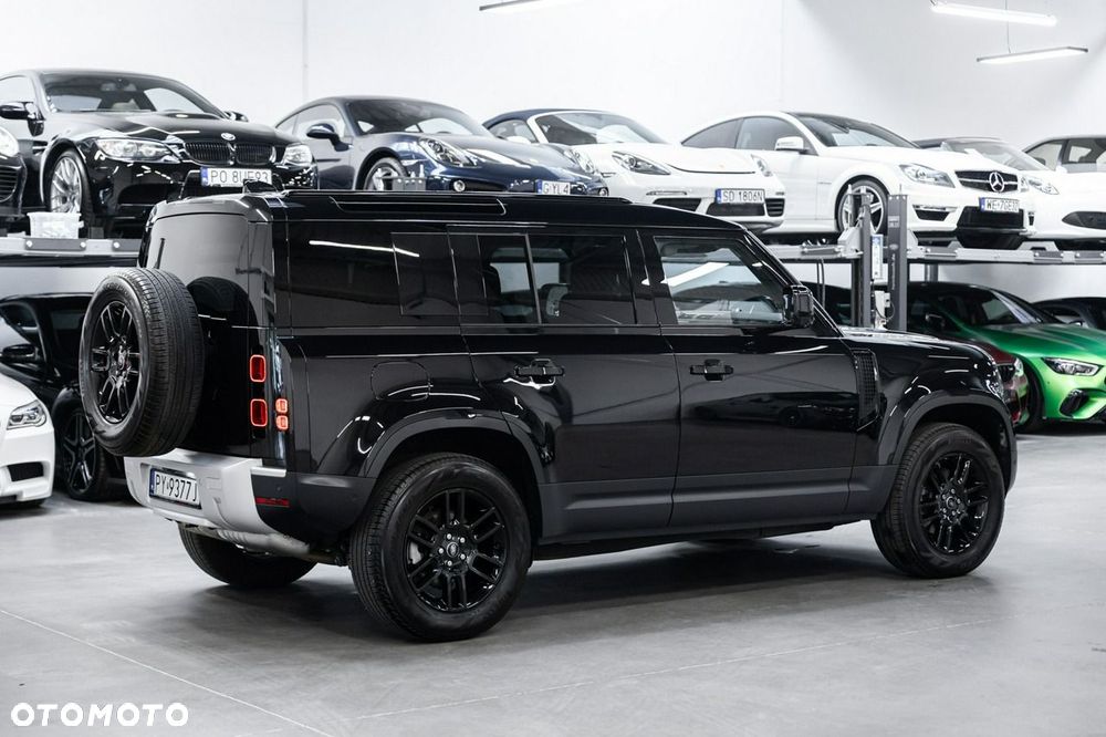 Land Rover Defender - 11