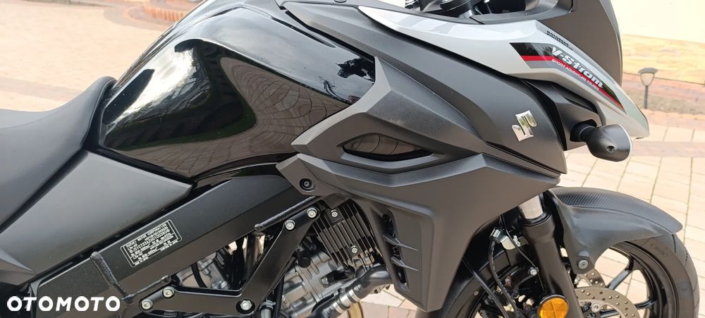 Suzuki V-STROM - 27