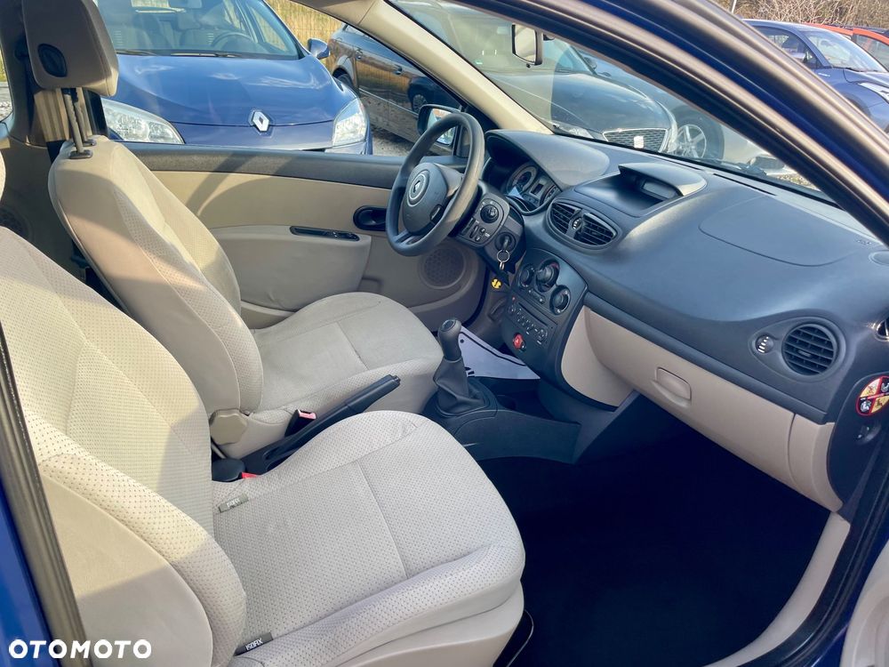 Renault Clio 1.2 16V 75 Dynamique - 29