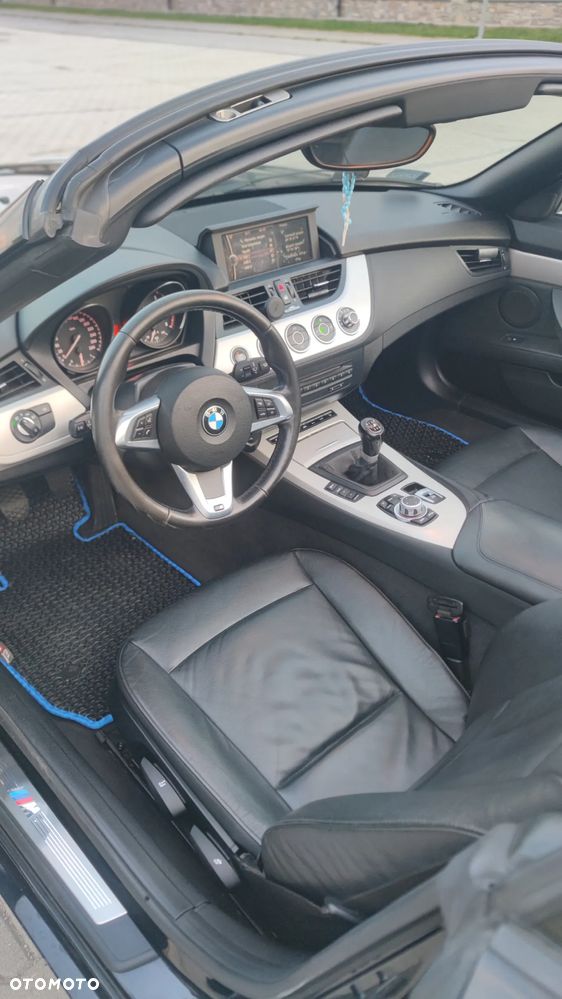 BMW Z4 sDrive20i - 14
