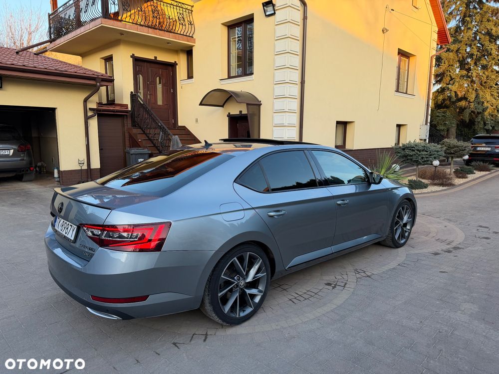 Skoda Superb 2.0 TDI 4x4 Sportline DSG - 12
