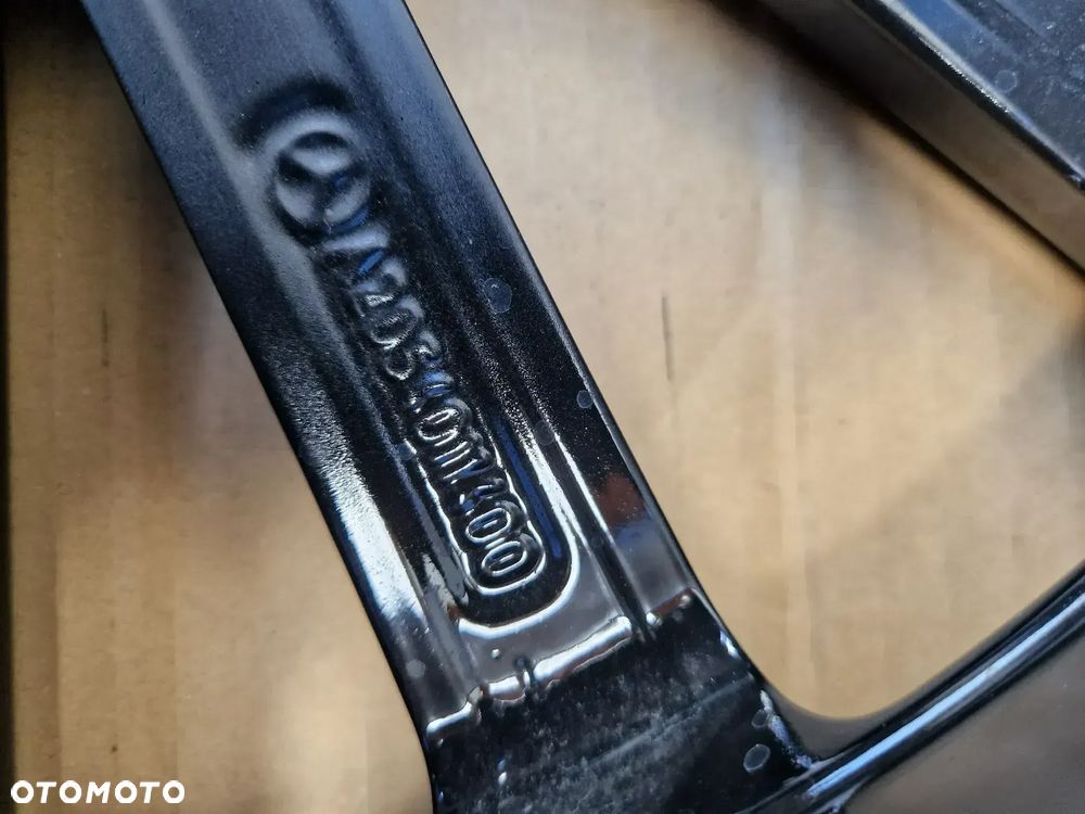 FELGA MERCEDES  C-KLASA W205 8,5Jx19H2, ET52, 5x112 - NOWA ORYGINALNA AMG - 8