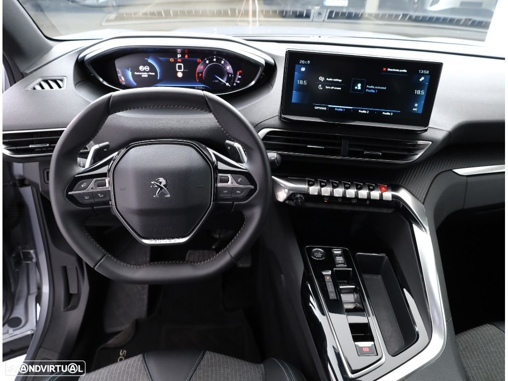 Peugeot 5008 1.2 PureTech Allure Pack EAT8 - 28