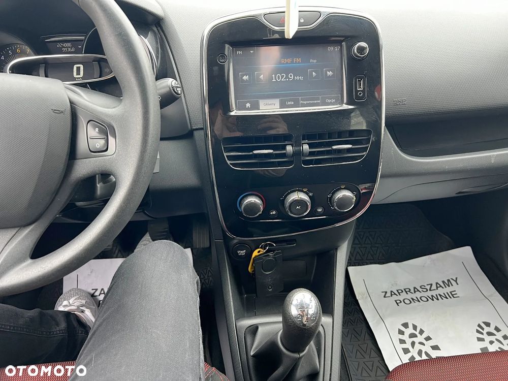 Renault Clio - 19