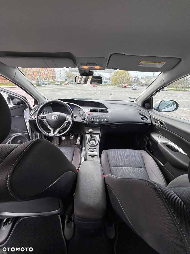 Honda Civic 1.8 Comfort - 17