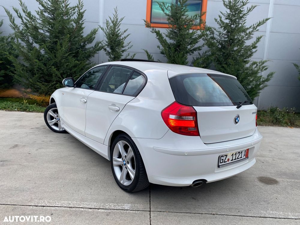 BMW Seria 1 120d DPF Aut. Edition Lifestyle - 4