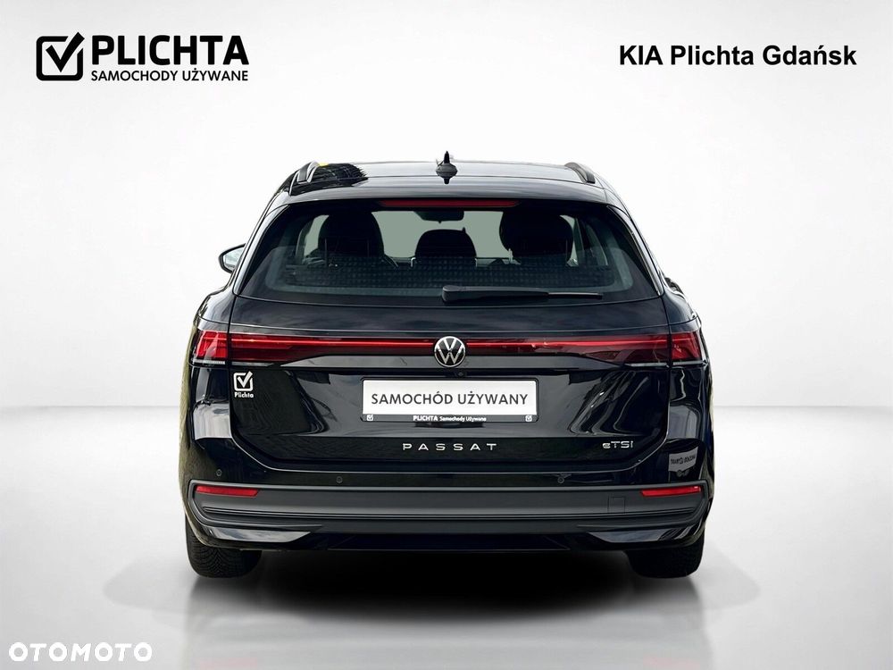 Volkswagen Passat - 9