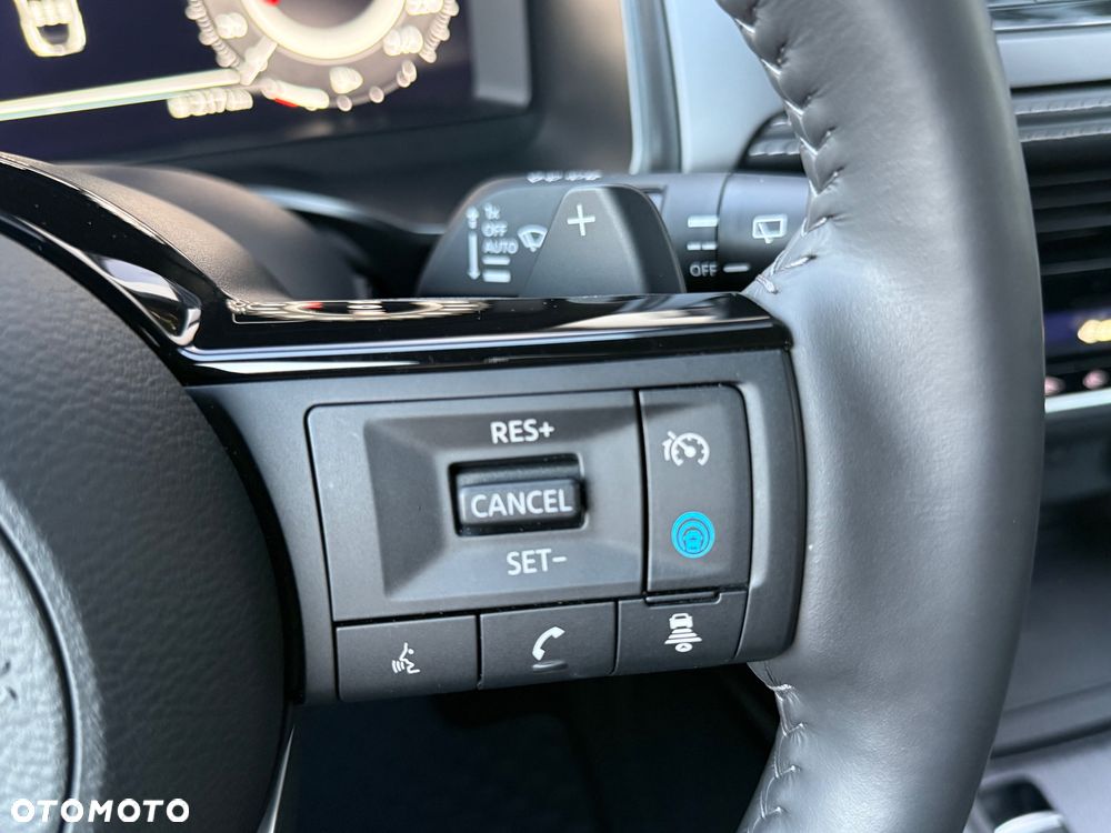 Nissan Qashqai 1.3 DIG-T MHEV Xtronic Tekna - 29