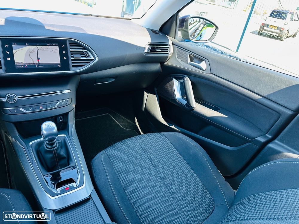 Peugeot 308 SW 1.6 BlueHDi Active J17 - 17