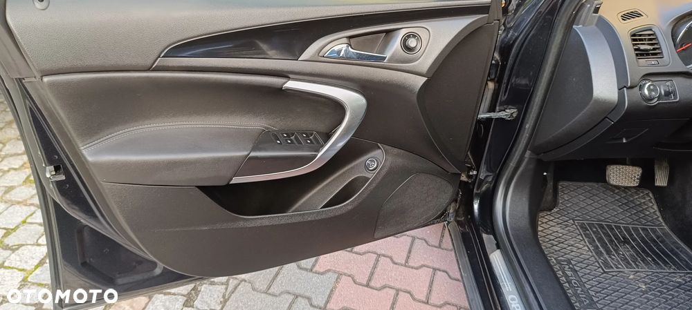 Opel Insignia - 14