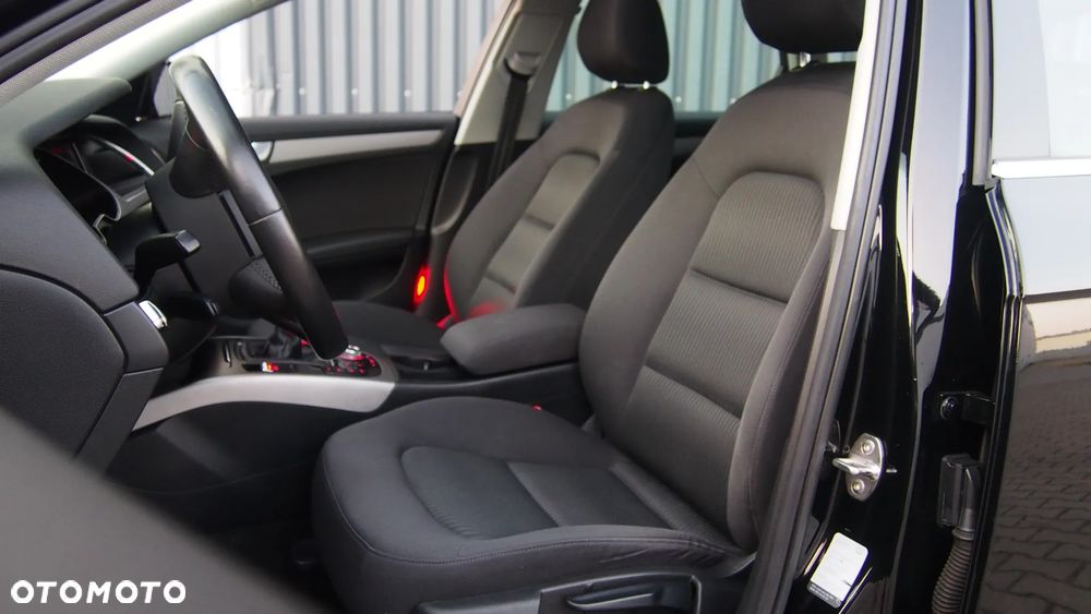 Audi A4 Avant 2.0 TDI DPF Ambiente - 28