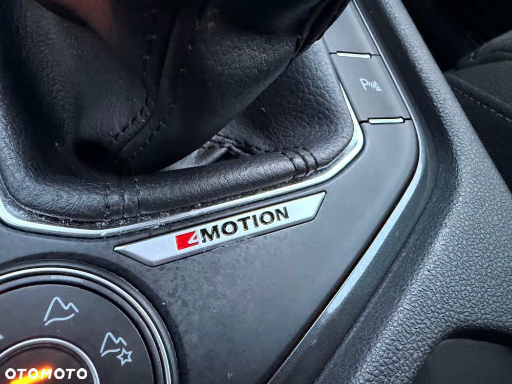 Volkswagen Tiguan 2.0 TDI SCR 4MOTION BlueMotion Technology DSG Exclusive - 25