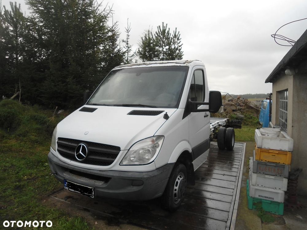 Mercedes-Benz Sprinter - 2