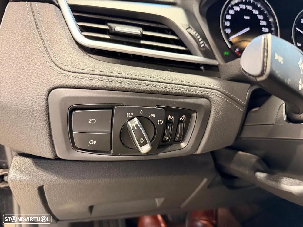 BMW 216 Active Tourer d Line Sport Auto — fotografia 20