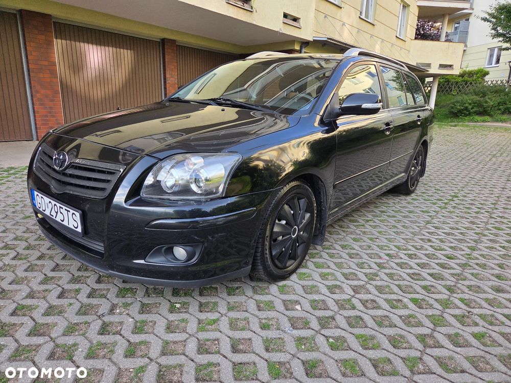 Toyota Avensis 2.0 D-4D Sol - 1