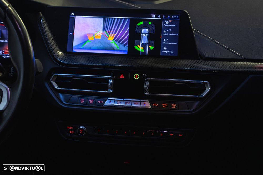 BMW 118 i Pack Desportivo M Auto - 13