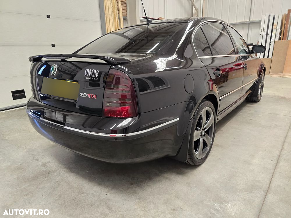Skoda Superb 2.0 TDI DPF Elegance - 7