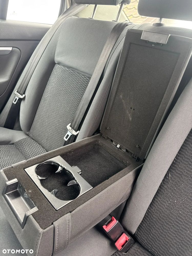 Skoda Superb 2.0 TDI DPF Ambiente - 20