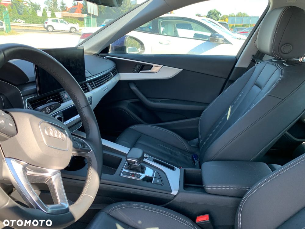 Audi A4 Limousine - 10