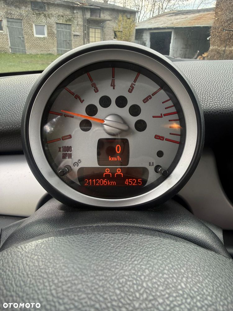 MINI ONE Standard - 21