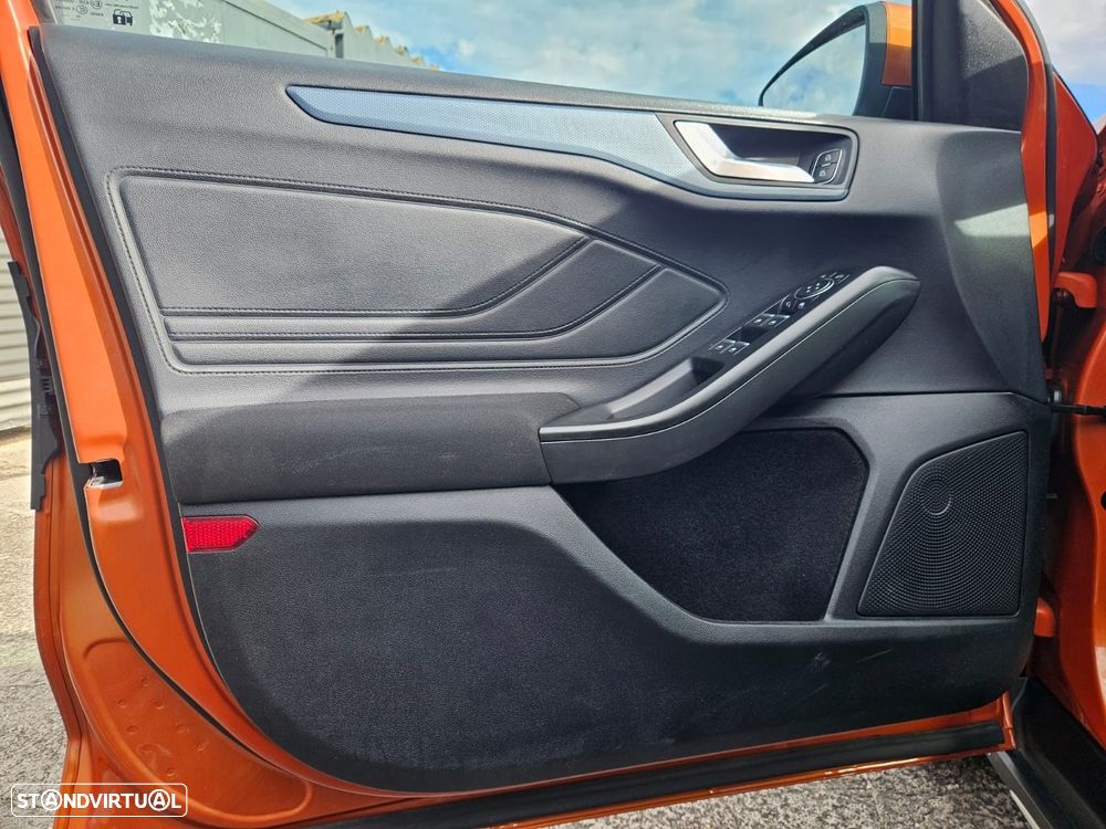 Ford Focus 1.0 EcoBoost Active Aut. - 46