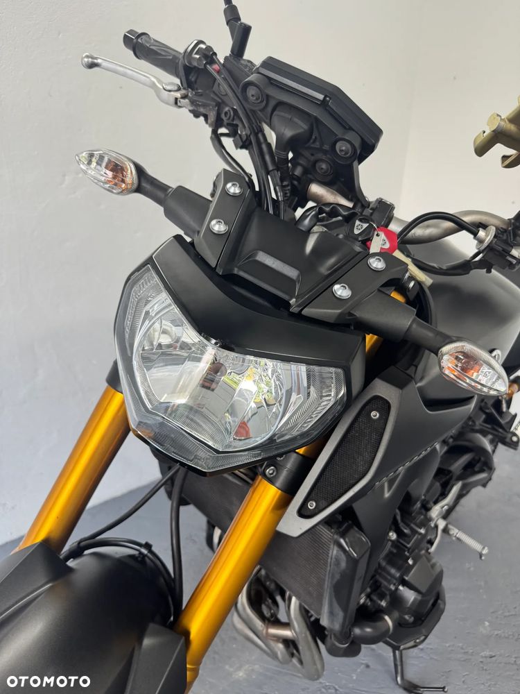 Yamaha MT - 30