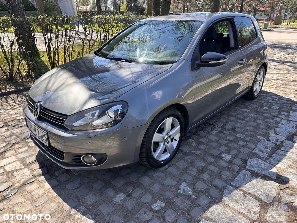 Volkswagen Golf 1.6 TDI DPF BlueMotion - 1