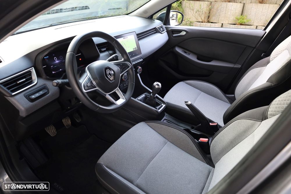 Renault Clio - 43