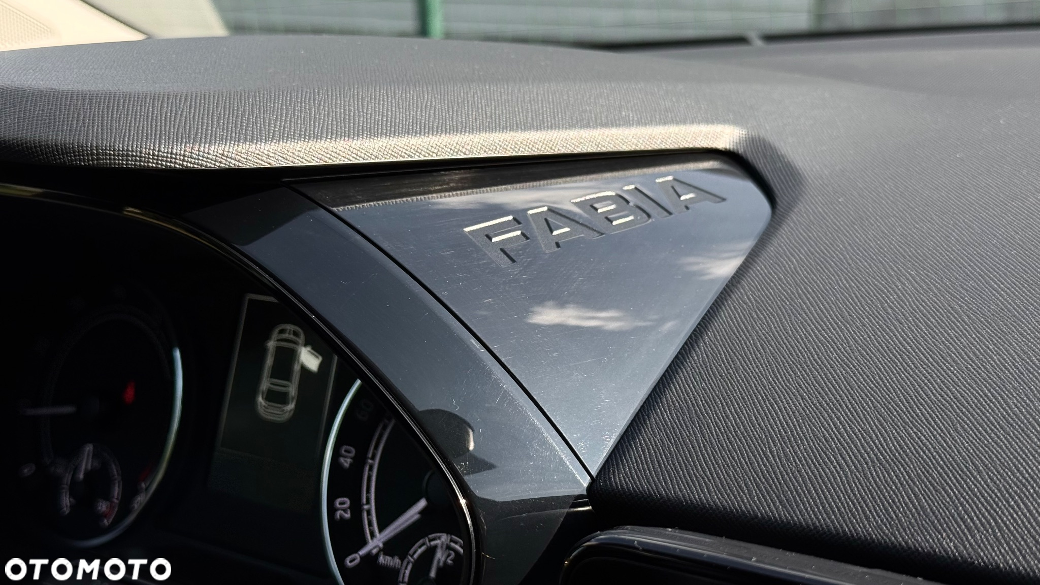 Skoda Fabia 1.0 TSI Ambition DSG - 33