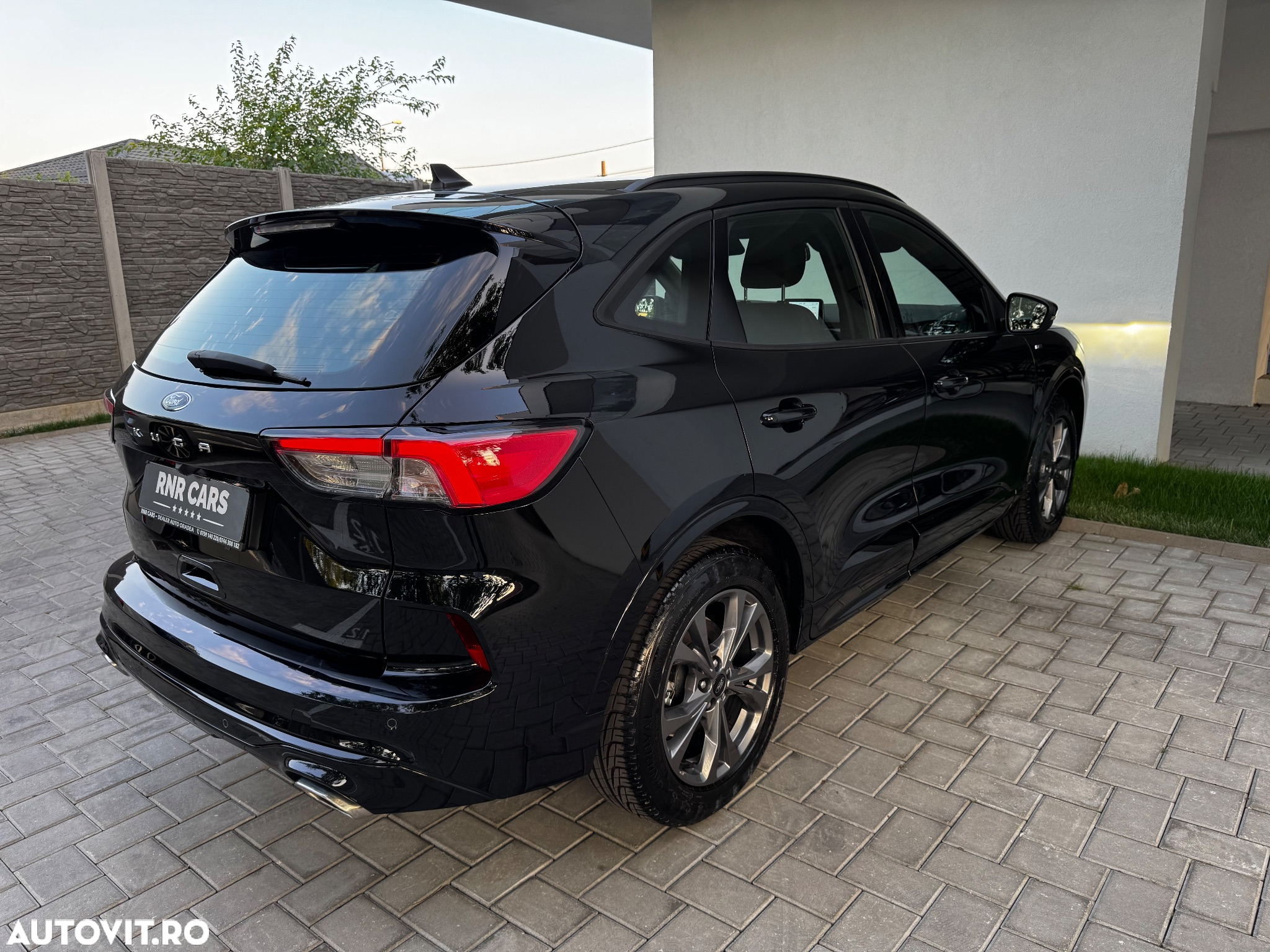 Ford Kuga 1.5 EcoBlue A8 FWD ST Line - 4